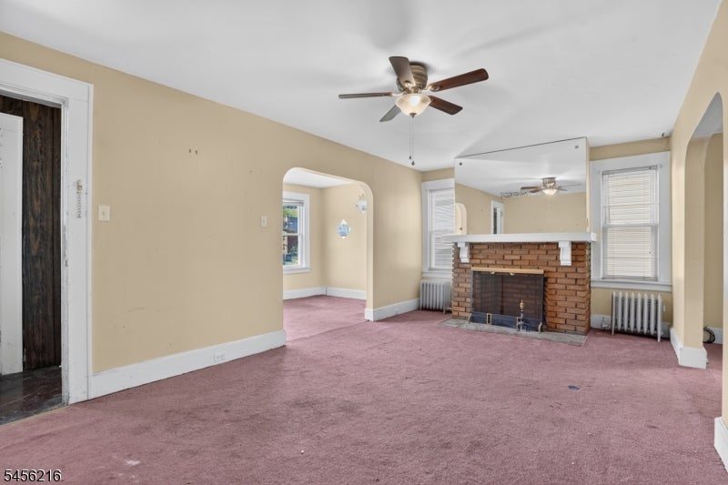 292 N Maple Ave