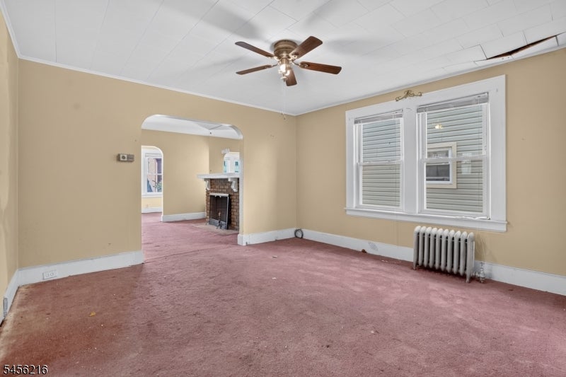 292 N Maple Ave