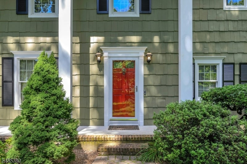 8 High Ridge Rd