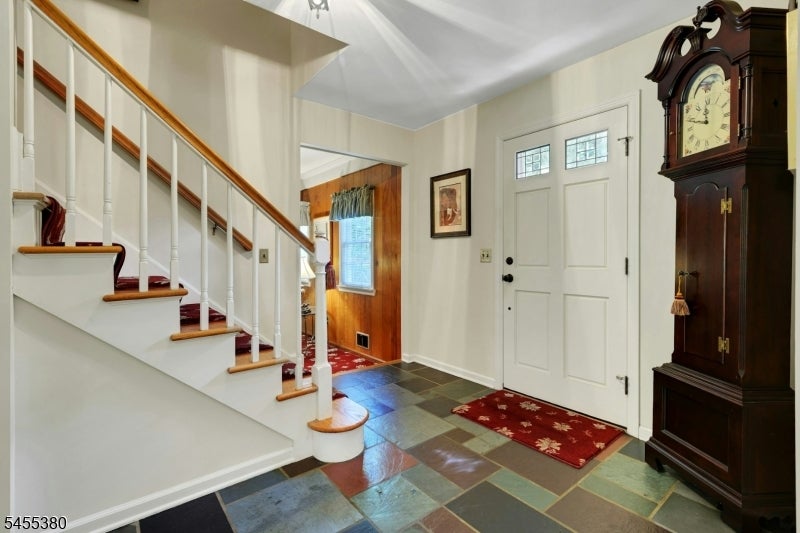 8 High Ridge Rd