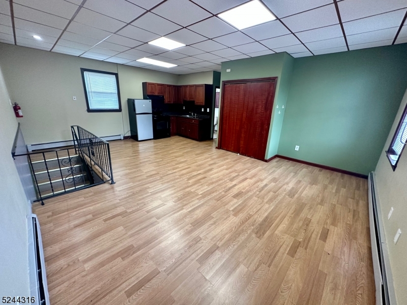 75 Bloomfield Ave 2