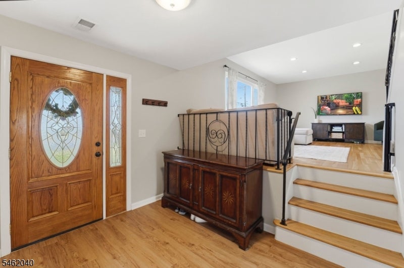313 N Gaston Ave