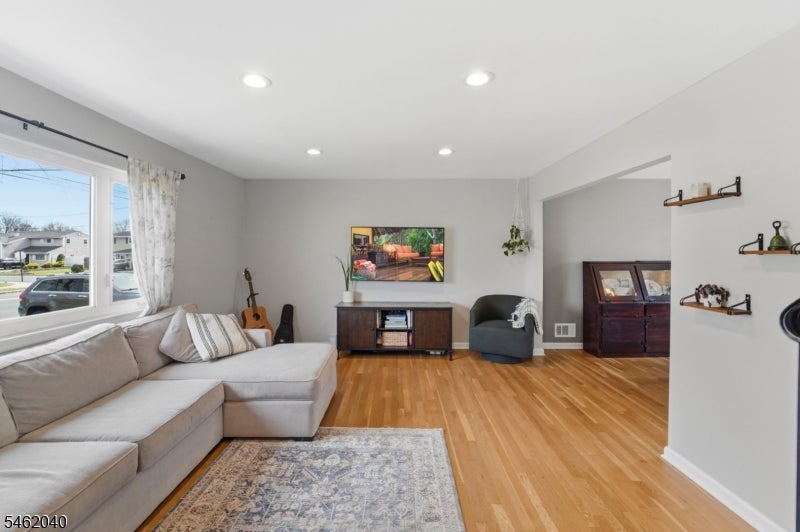 313 N Gaston Ave