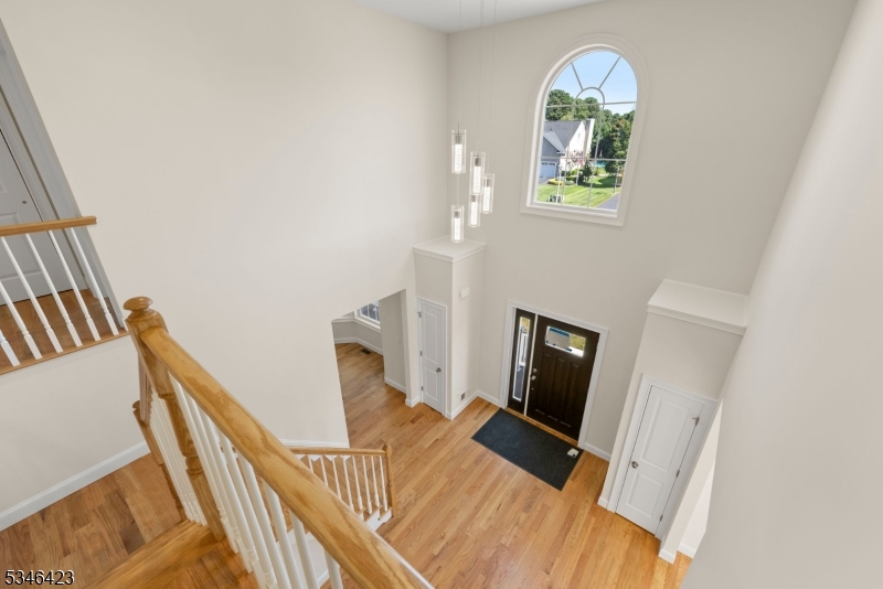 135 Pergola Ave