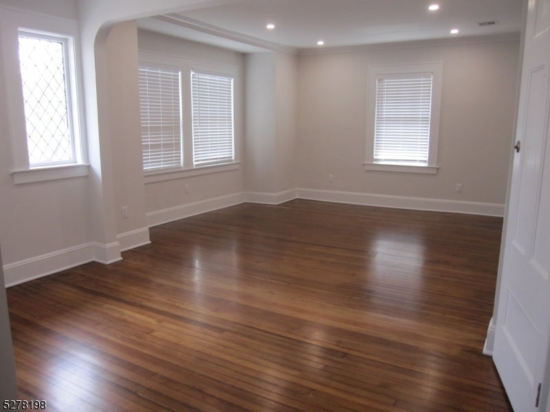 132 Midland Ave
