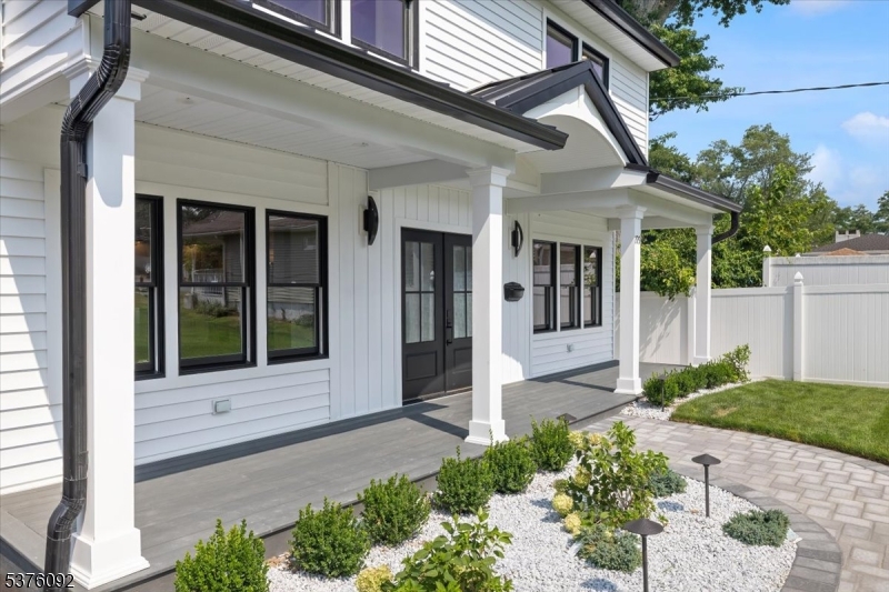 199 Midwood Rd