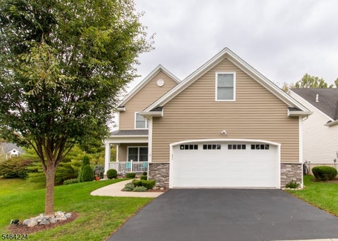 Photo for 2 Bluffs Ct