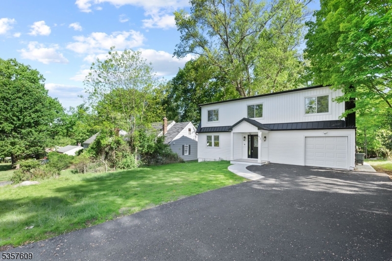 43 Crystal Ave