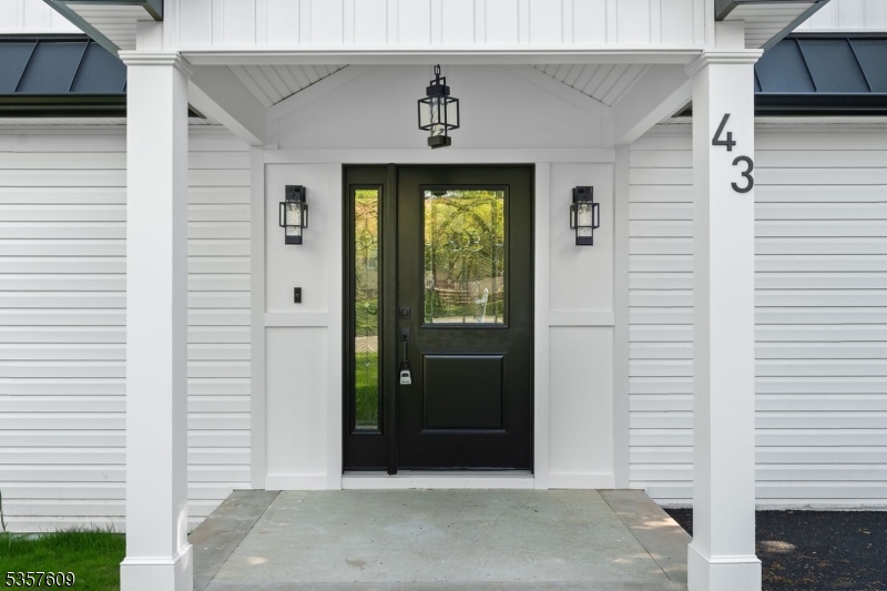 43 Crystal Ave
