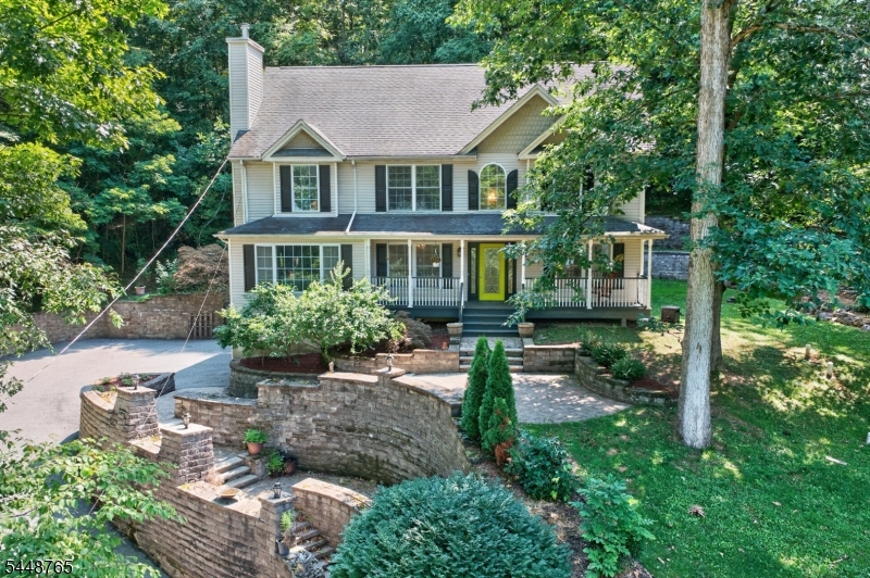 123 Vail Rd