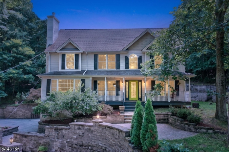 123 Vail Rd