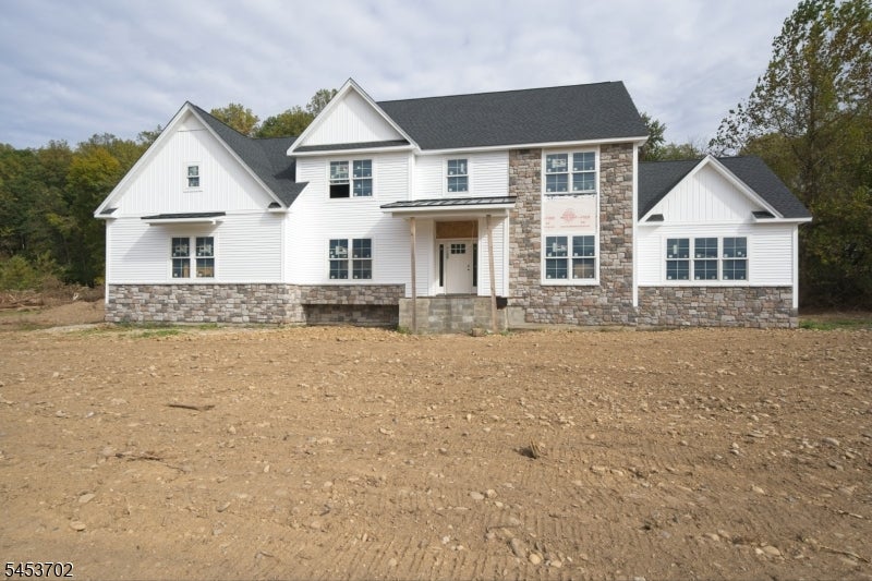 6 Highland Meadows