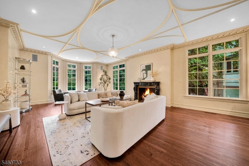14 Grasmere Ct