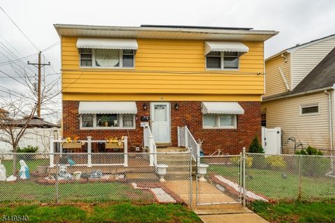 34 Henry St Woodbridge Twp. NJ 07064