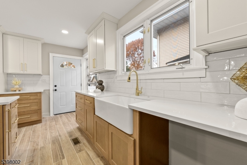 138-140 Monmouth Road