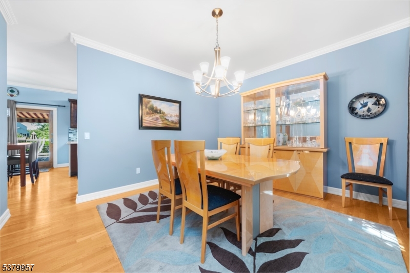 6 Twin Pointe Rd