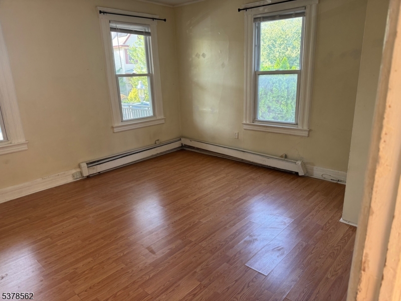 234 Waverly Pl Apt 1