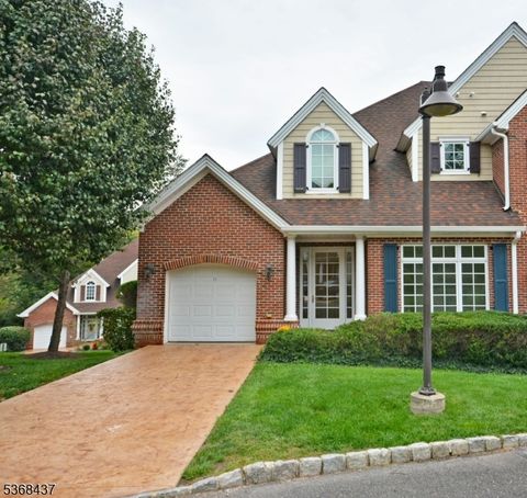 35 Schmidt Cir Watchung Boro NJ 07069