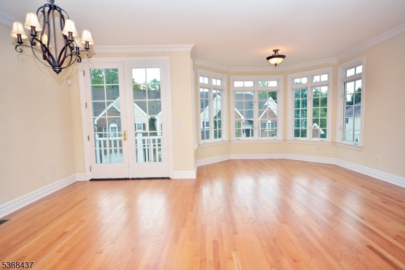 35 Schmidt Cir