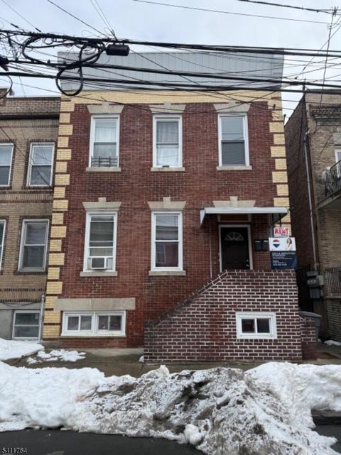 553 N 9Th St Newark City NJ 07107