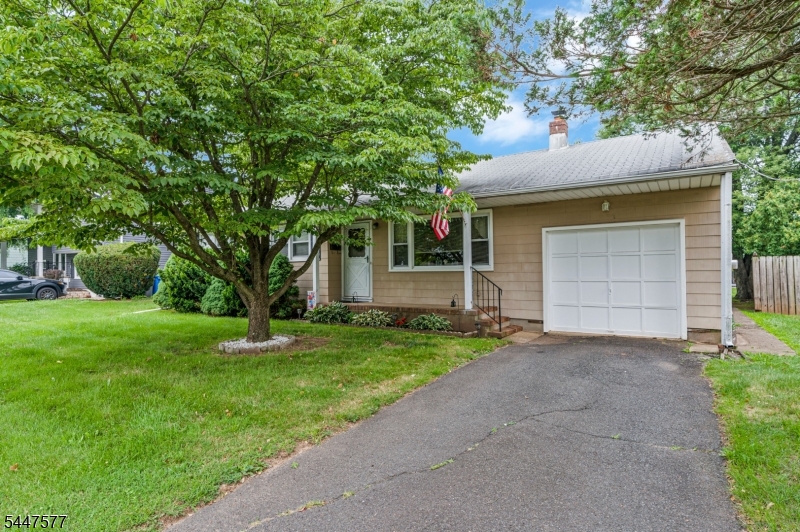 92 Louise Dr