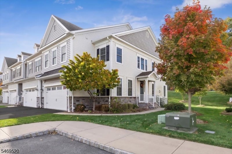 22 Aspen Dr