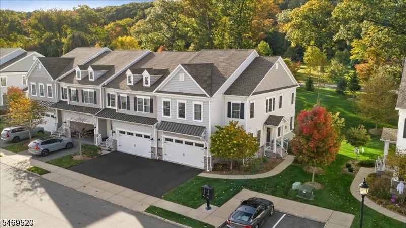 22 Aspen Dr