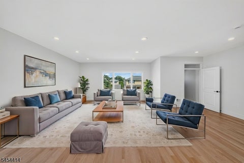 Photo for 87 Echo Pl