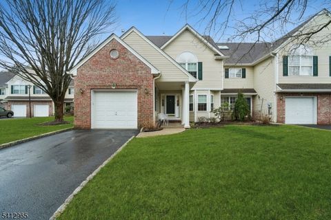 17 Cooper Ln Long Hill Twp. NJ 07946