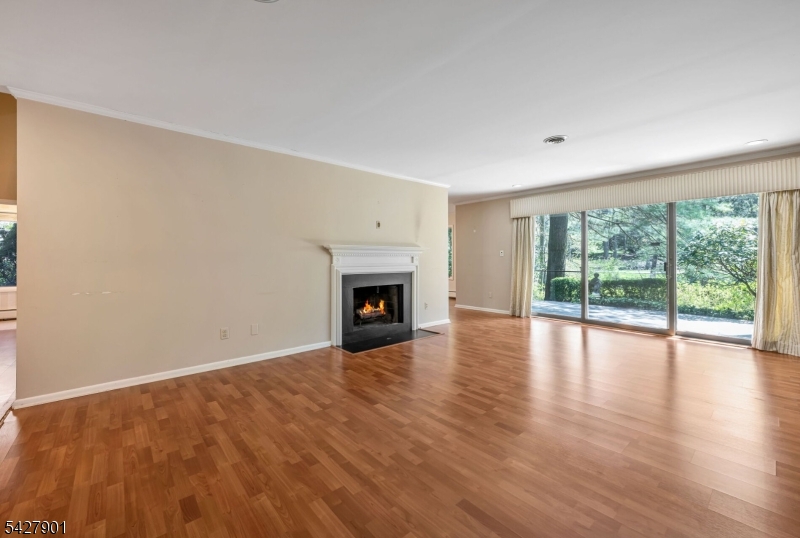 400C Bromley Pl 4003