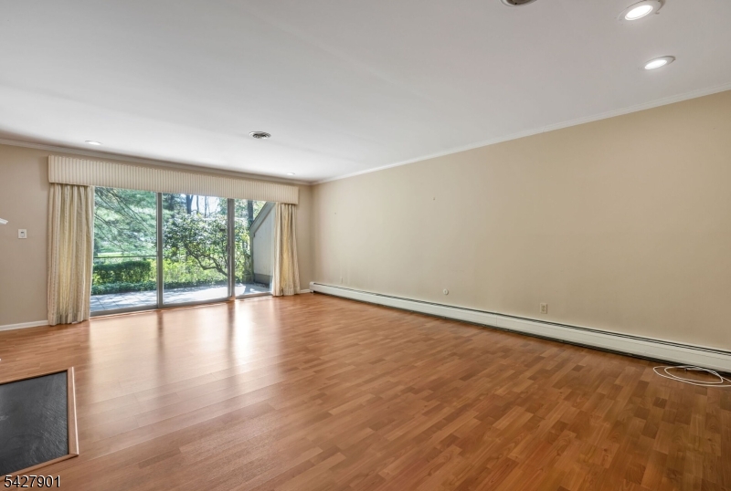 400C Bromley Pl 4003