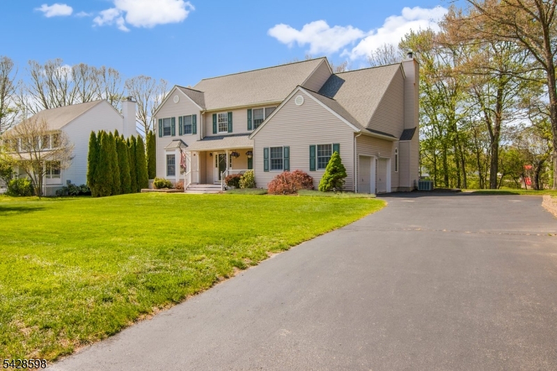 14 Chelsea Dr