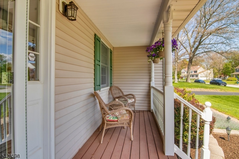 14 Chelsea Dr
