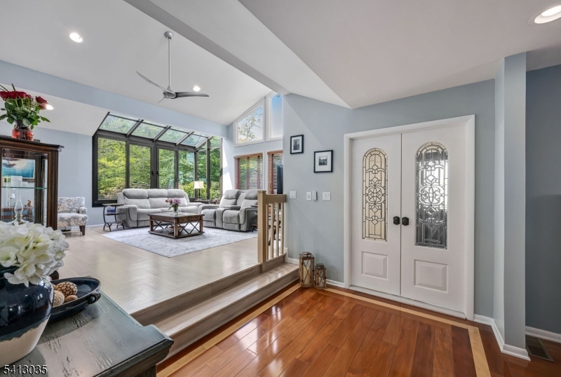 994 Mountain Ave