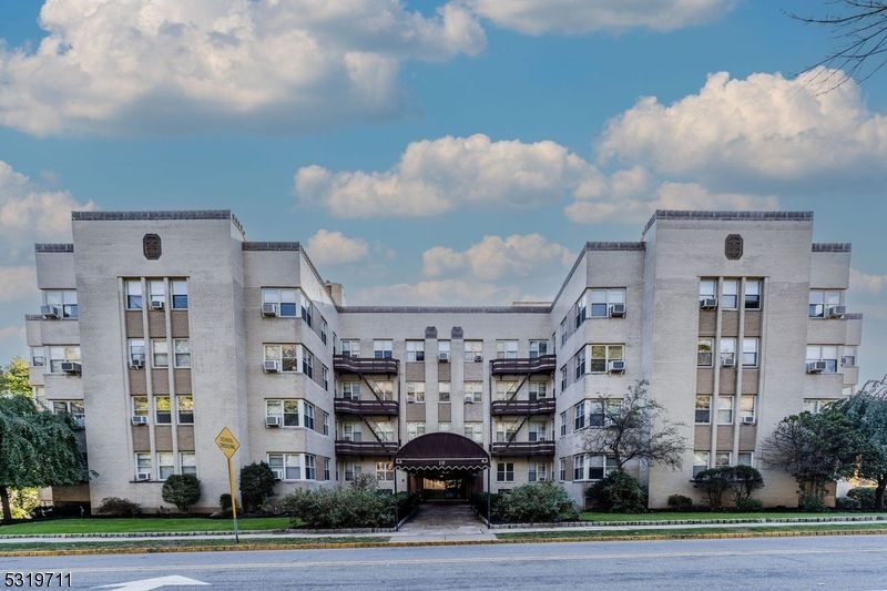 10 N Ridgewood Rd 1b