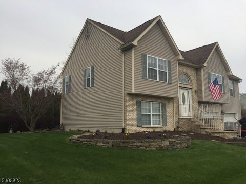 22 Paterson Pl Newton Town NJ 07860