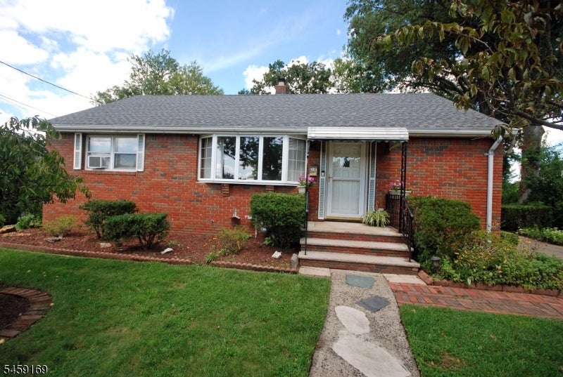 42 Oak Ridge Rd