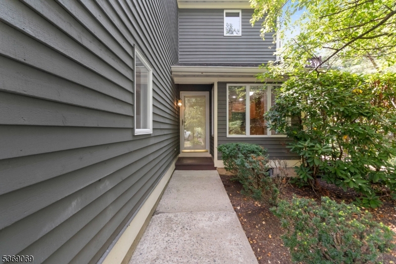 22 Mission Hills Road