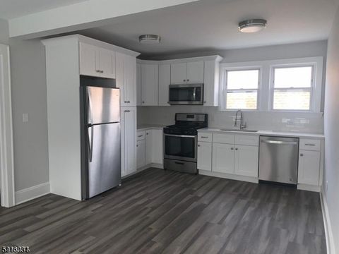 52 Thomas St 3 Bloomfield Twp. NJ 07003