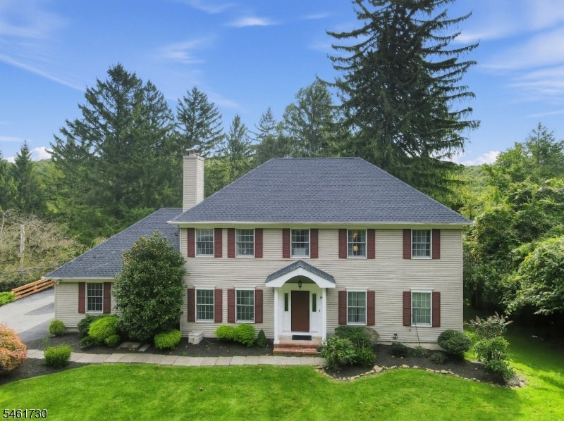69 Brookside Rd
