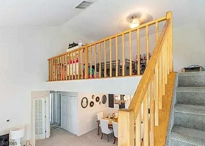 116 Harvest Ln