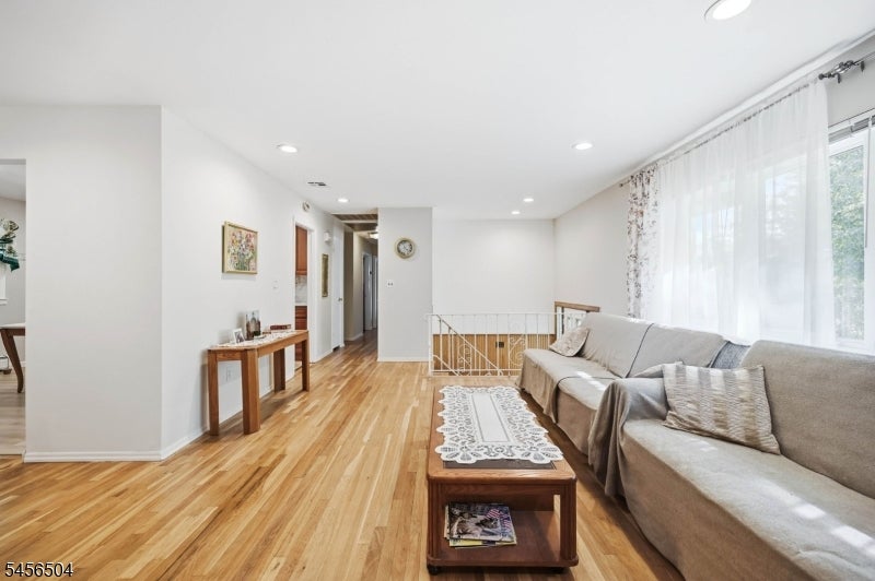 15 Mitchell Rd