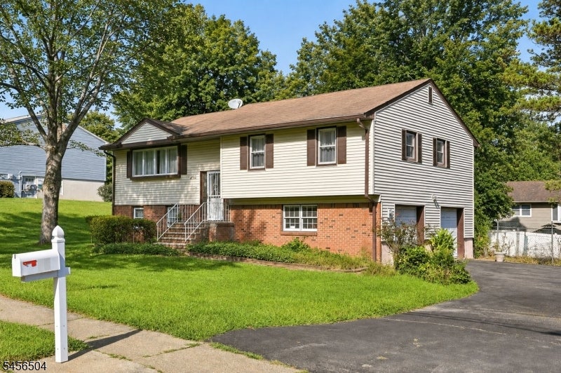 15 Mitchell Rd