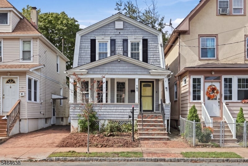 9 Watson Ave