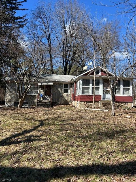 56 Burnet St Livingston Twp. NJ 07039