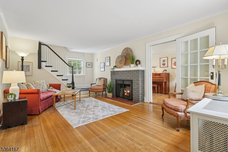 738 Ridgewood Rd