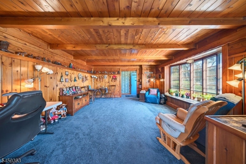 5 Lydecker Pl