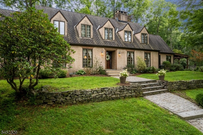 85 Old Turnpike Rd