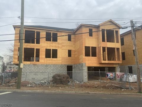 215-219 Nye Av Newark City NJ 07112
