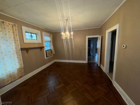 742 Pennington St Elizabeth City NJ 07202